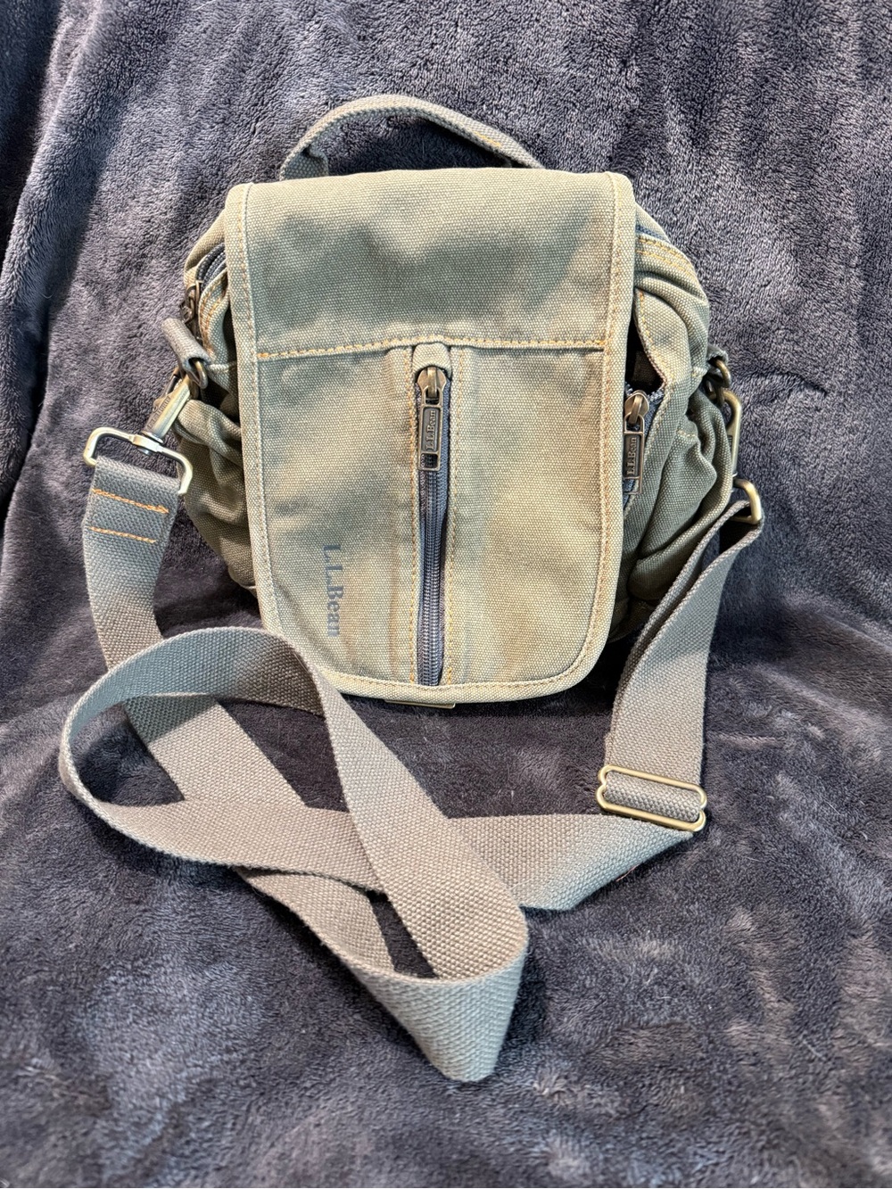 LL Bean Vintage Small Army Green Canvas Crossbody Messenger Shoulder Utility Bag